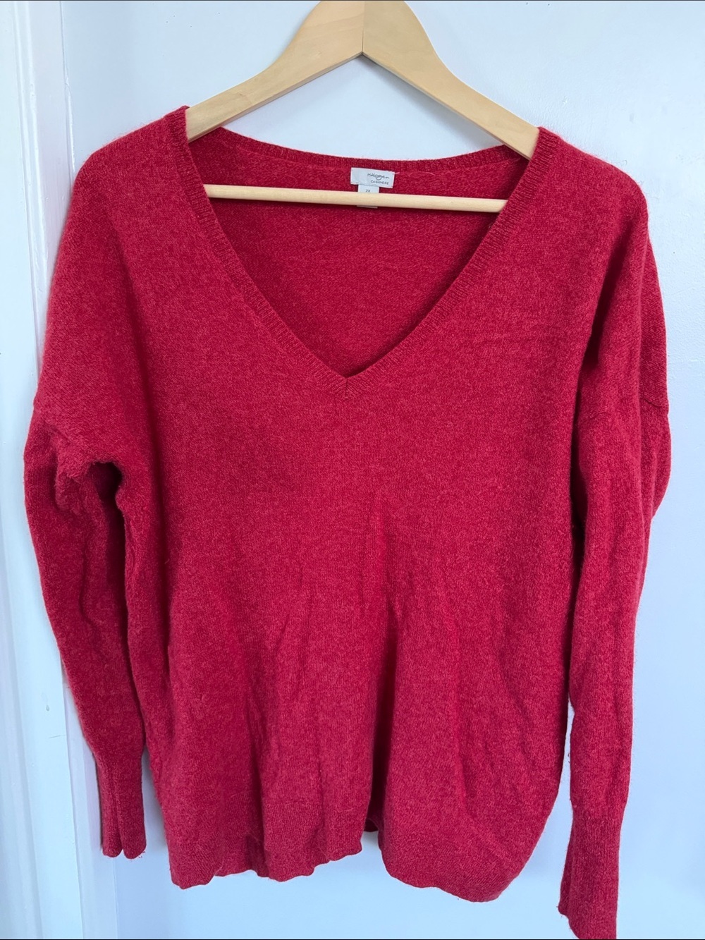 Women's Red V-Neck Cashmere-Blend Sweater size 2X